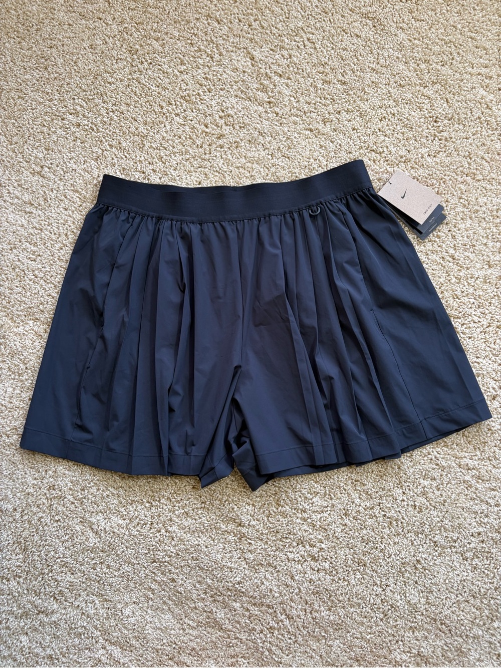Nike 24.7 Dri FIT High Rise Pleated Skort Shorts Black Womens XL IB2346 NWT